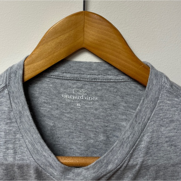 Vineyard Vines Shirt Mens Small Youth XL Grey Long Sleeve Pocket Tee OG Graphic - Picture 3 of 3